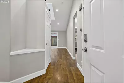 5118 NE Jarrett St, Portland, OR 97218 - Photo 12