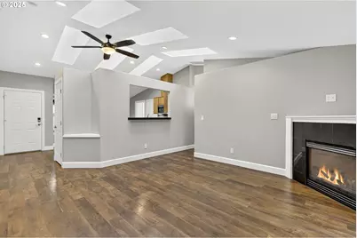 5118 NE Jarrett St, Portland, OR 97218 - Photo 6