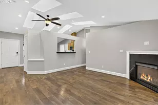 5118 NE Jarrett St, Portland, OR 97218 - Photo 6