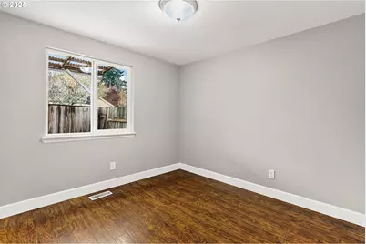 5118 NE Jarrett St, Portland, OR 97218 - Photo 32