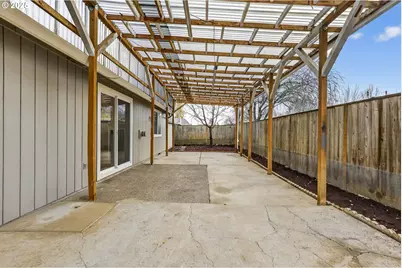 5118 NE Jarrett St, Portland, OR 97218 - Photo 36