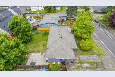 12631 SE Market St, Portland, OR 97233 - Photo 4