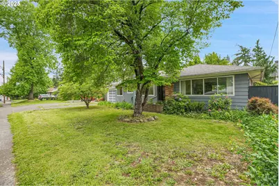 12631 SE Market St, Portland, OR 97233 - Photo 2