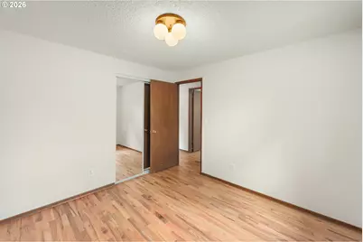 5540 SW Seymour St, Portland, OR 97221 - Photo 18