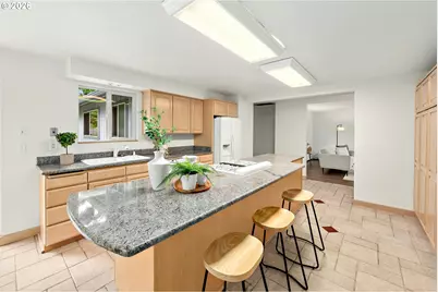 5540 SW Seymour St, Portland, OR 97221 - Photo 8
