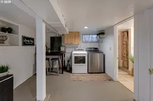 8100 SW Locust St, Portland, OR 97223 - Photo 32
