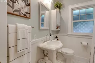 8100 SW Locust St, Portland, OR 97223 - Photo 24