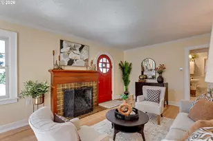 8100 SW Locust St, Portland, OR 97223 - Photo 6