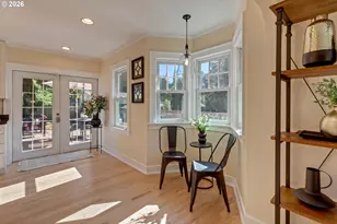 8100 SW Locust St, Portland, OR 97223 - Photo 10