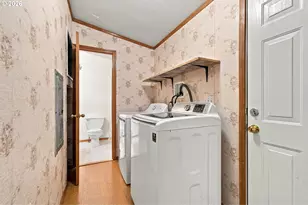 2302 SE 113th Ave, Portland, OR 97216 - Photo 24