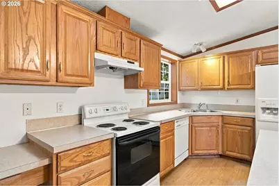 2302 SE 113th Ave, Portland, OR 97216 - Photo 14
