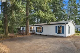 2302 SE 113th Ave, Portland, OR 97216 - Photo 2