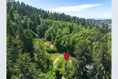 972 22nd St, Astoria, OR 97103 - Photo 2