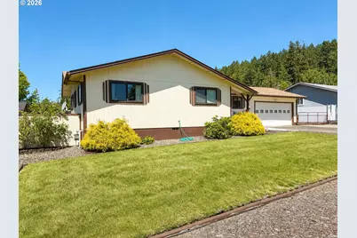 551 Agate St, Sutherlin, OR 97479 - Photo 8