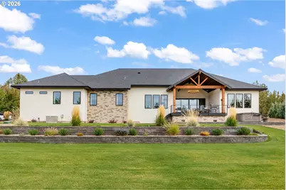 62825 Montara Dr, Bend, OR 97701 - Photo 8