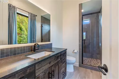 62825 Montara Dr, Bend, OR 97701 - Photo 30