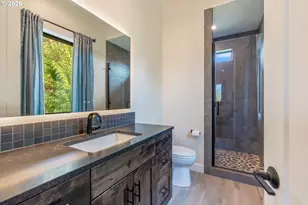 62825 Montara Dr, Bend, OR 97701 - Photo 30