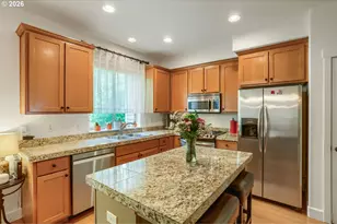 2047 NE 49th Way, Hillsboro, OR 97124 - Photo 6