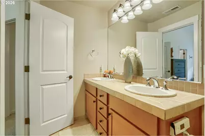 2047 NE 49th Way, Hillsboro, OR 97124 - Photo 14