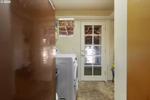 2812 W Sanders Ave, Roseburg, OR 97471 - Photo 22