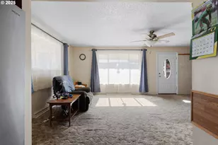 2812 W Sanders Ave, Roseburg, OR 97471 - Photo 10