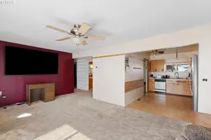 2812 W Sanders Ave, Roseburg, OR 97471 - Photo 6