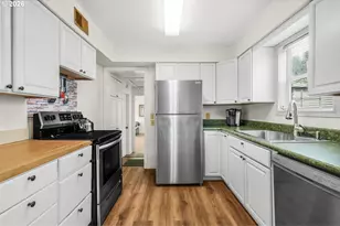 16523 SE Clinton St, Portland, OR 97236 - Photo 20