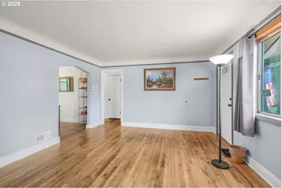 16523 SE Clinton St, Portland, OR 97236 - Photo 10
