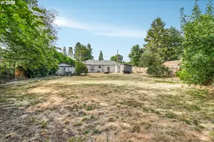16523 SE Clinton St, Portland, OR 97236 - Photo 28