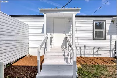 12726 SE Division St #17, Portland, OR 97236 - Photo 14