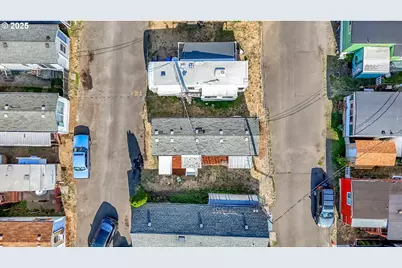 12726 SE Division St #17, Portland, OR 97236 - Photo 8