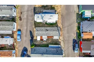 12726 SE Division St, Portland, OR 97236 - Photo 8