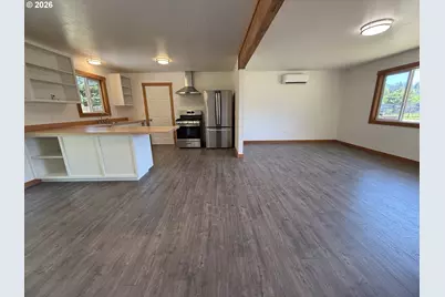 220 W Birch St, Powers, OR 97466 - Photo 12