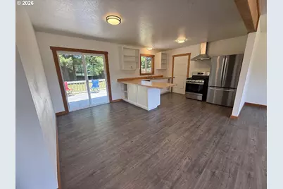 220 W Birch St, Powers, OR 97466 - Photo 8