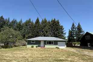 220 W Birch St, Powers, OR 97466 - Photo 1