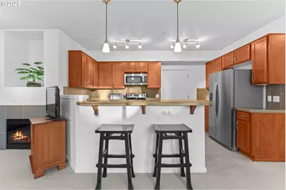 595 NW Lost Springs Ter #303, Portland, OR 97229 - Photo 18