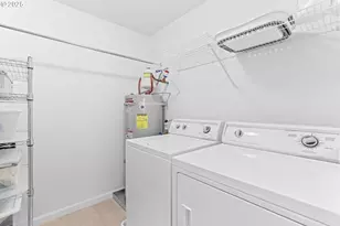 595 NW Lost Springs Terrace, Portland, OR 97229 - Photo 34