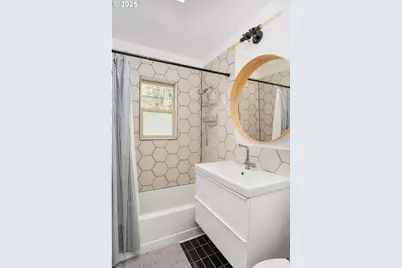 8629 NE Clackamas St, Portland, OR 97220 - Photo 24