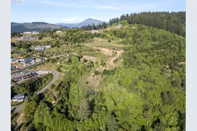 Dale Ct #2, Brookings, OR 97415 - Photo 4