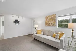 297 S 43rd St, Springfield, OR 97478 - Photo 12