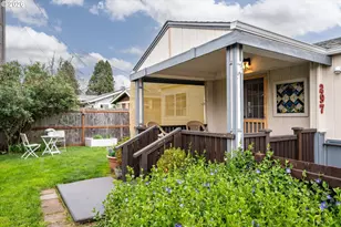 297 S 43rd St, Springfield, OR 97478 - Photo 6