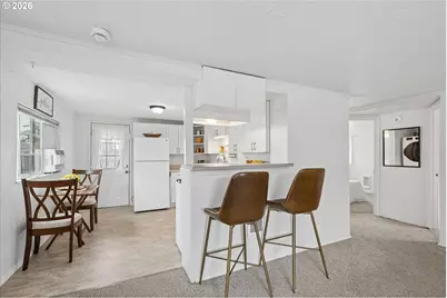 297 S 43rd St, Springfield, OR 97478 - Photo 14