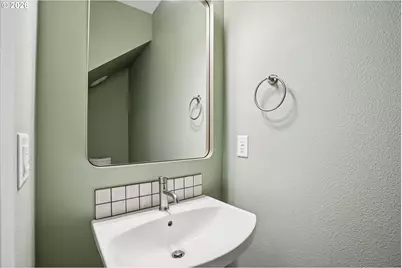 2046 SE 51st Ave, Portland, OR 97215 - Photo 20