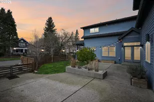 2046 SE 51st Ave, Portland, OR 97215 - Photo 44