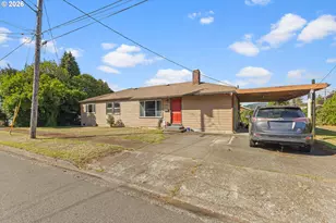 1030 Myrtle Crest Ln, Myrtle Point, OR 97458 - Photo 2