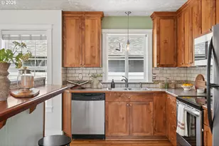 1089 SW Halsey St, Troutdale, OR 97060 - Photo 16