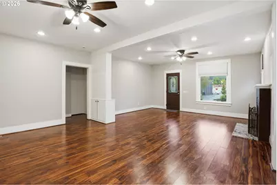624 NE 2nd Ave, Camas, WA 98607 - Photo 8