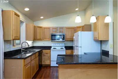 356 Sether Ave, Glendale, OR 97442 - Photo 8
