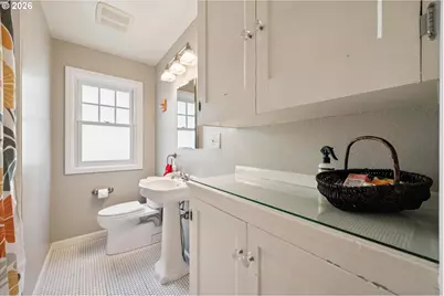 4305 SE Ash St, Portland, OR 97215 - Photo 20