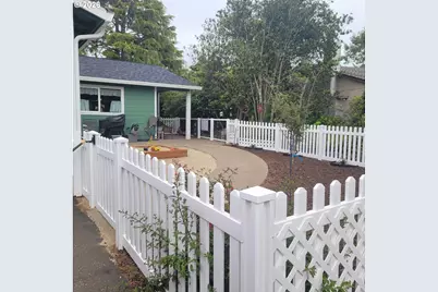 5630 Hacienda Ave, Lincoln City, OR 97367 - Photo 8